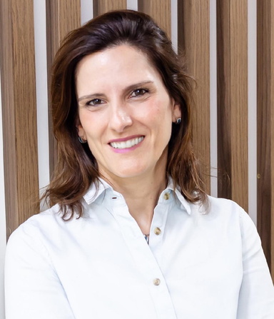 Anna Carolina M. Perrella de Barros